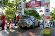 Rallye Český Krumlov: Dojezd posádek do cíle